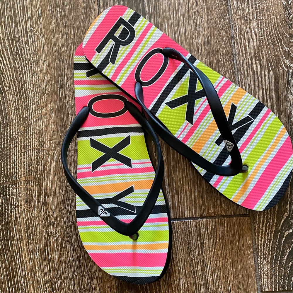 NWOT Roxy beach thong slides